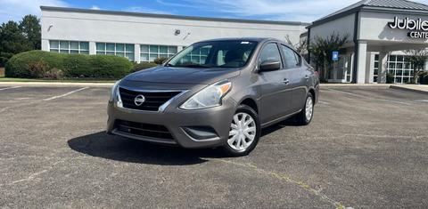 Nissan Versa 2016