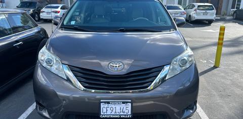 Toyota Sienna 2013