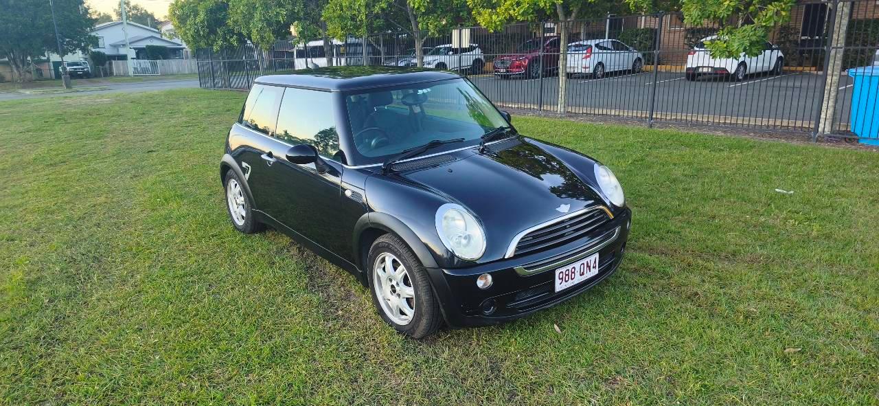MINI COOPER 2013 in Carina