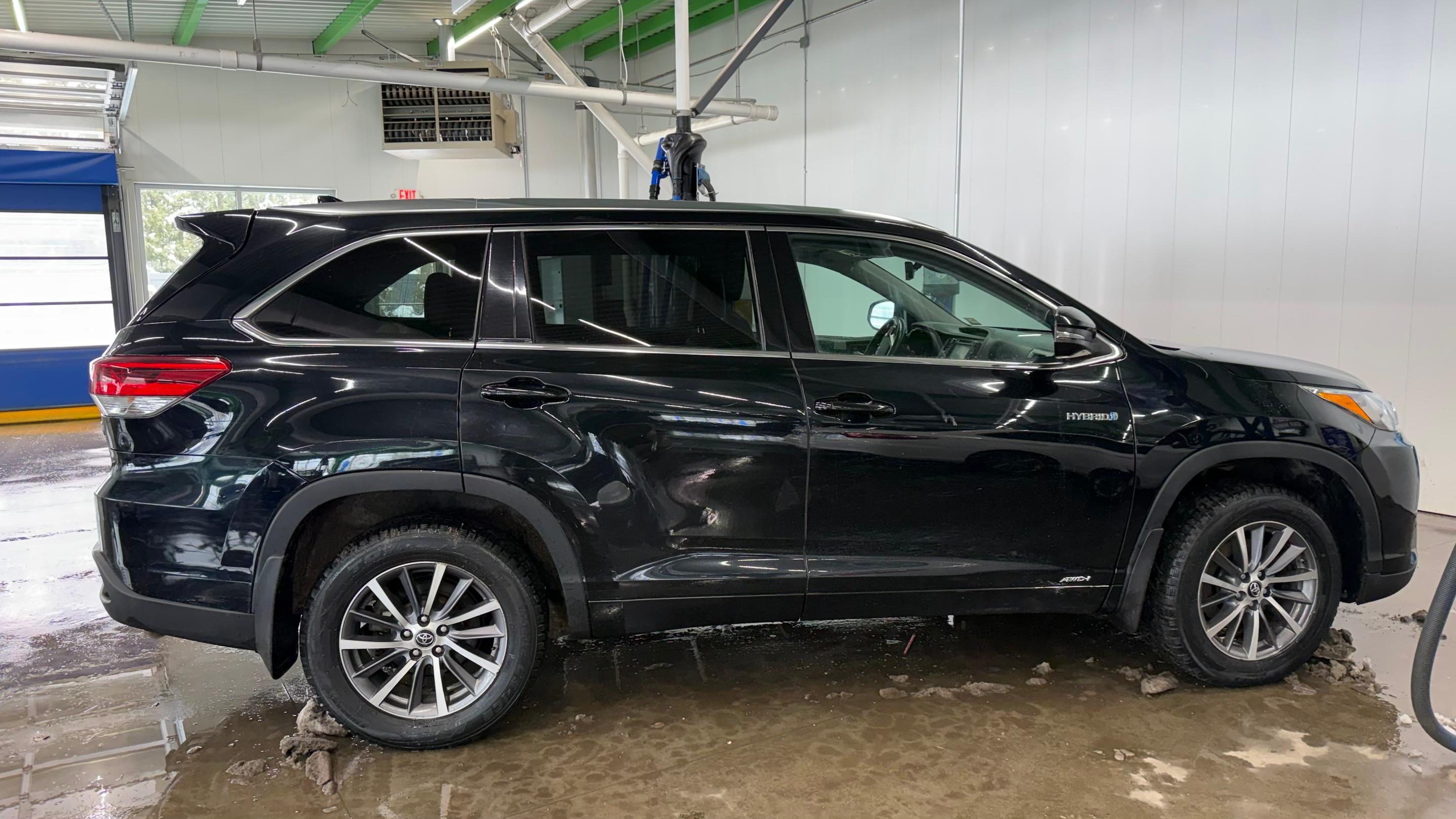 Toyota Highlander Hybrid 2017 in South Burlington, VT