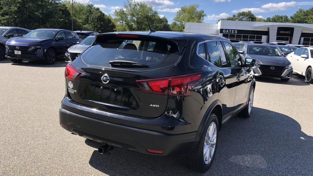 Nissan Rogue Sport 2017 in Shrewsbury, MA