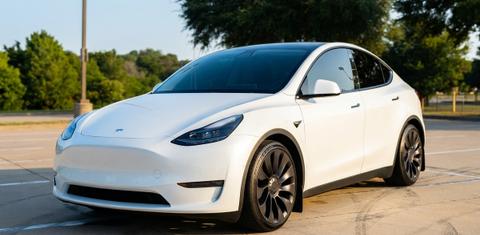 Tesla Model Y 2022