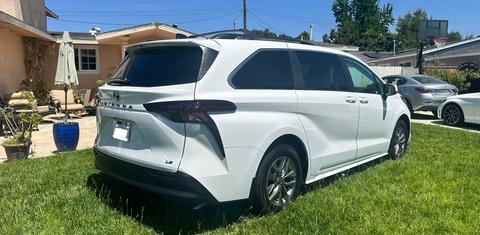 Toyota Sienna 2025