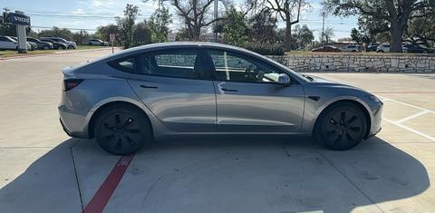 Tesla Model 3 2025