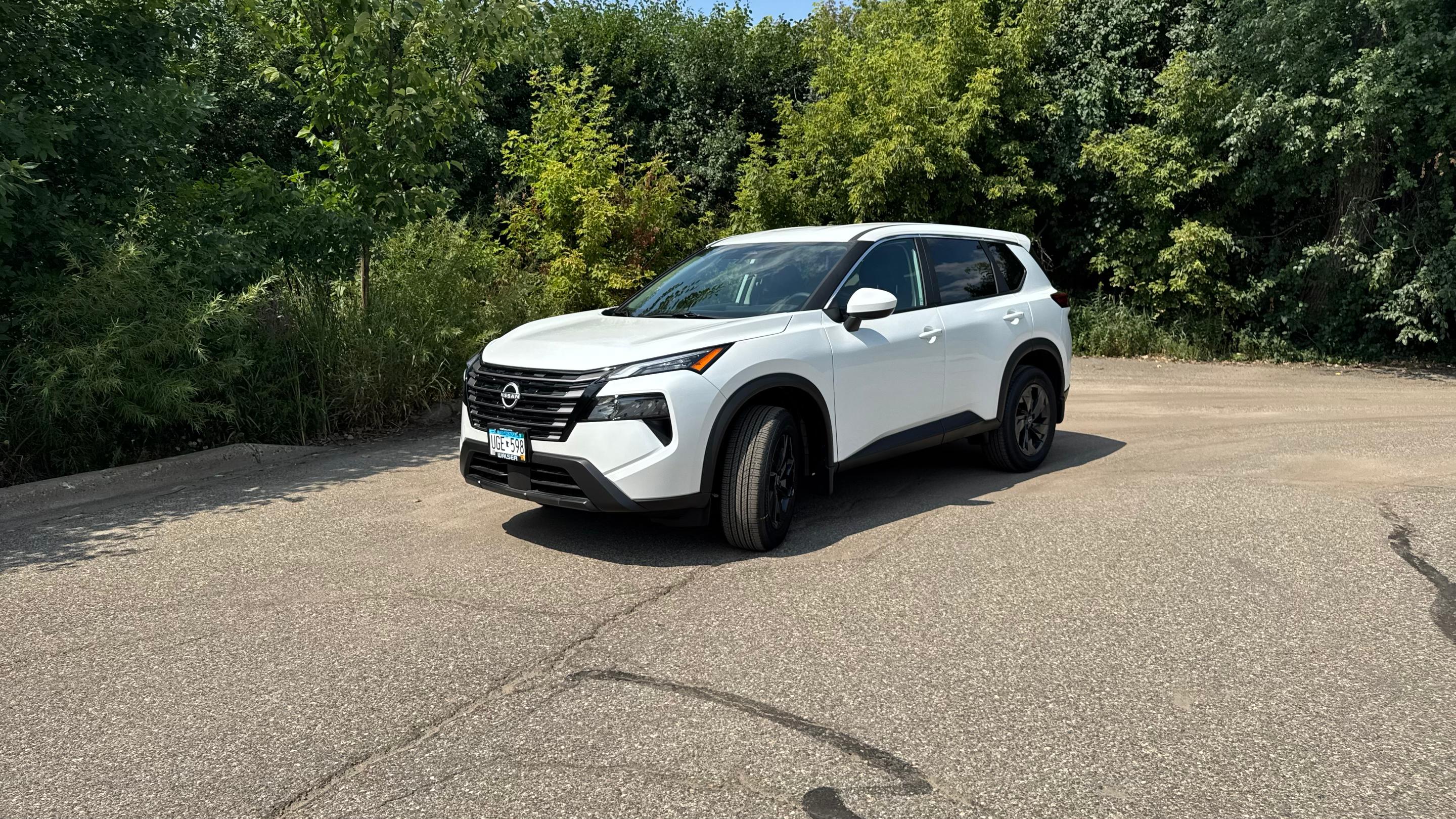 Nissan Rogue 2026 in Bloomington, MN