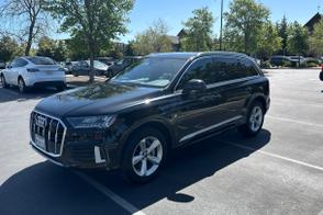 Audi Q7 car