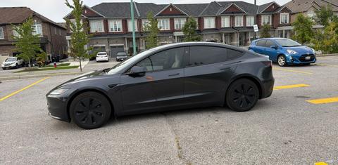 Tesla Model 3 2024