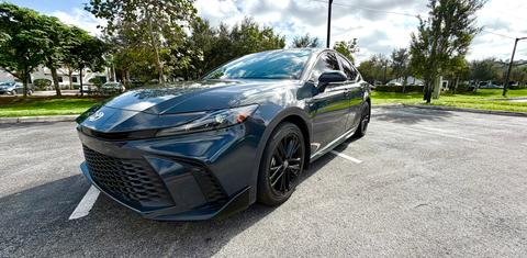 Toyota Camry Hybrid 2025