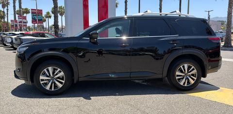 Nissan Pathfinder 2025
