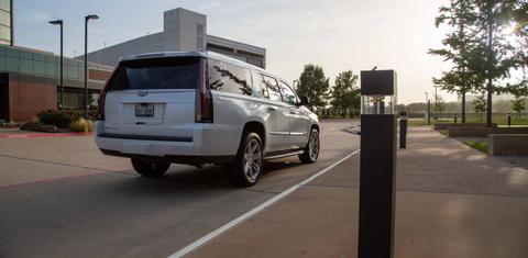 Cadillac Escalade ESV 2017