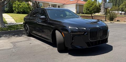 BMW i7 2025