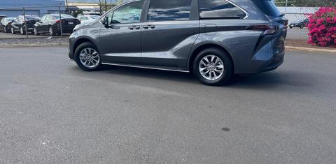 Toyota Sienna 2025