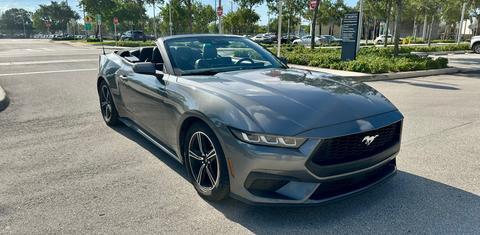 Ford Mustang 2024