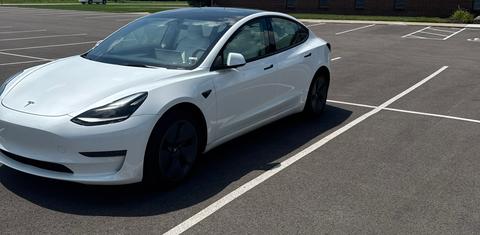 Tesla Model 3 2023
