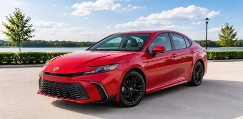 Toyota Camry Hybrid 2026
