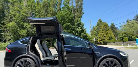 Tesla Model X 2020
