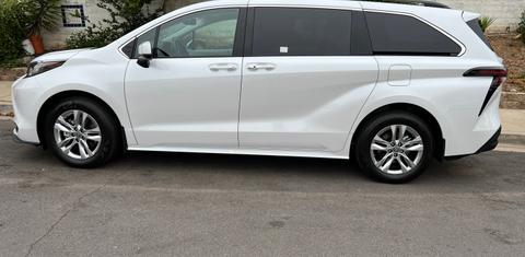 Toyota Sienna 2023