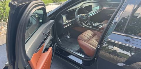BMW i7 2023