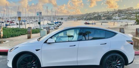 Tesla Model Y 2022