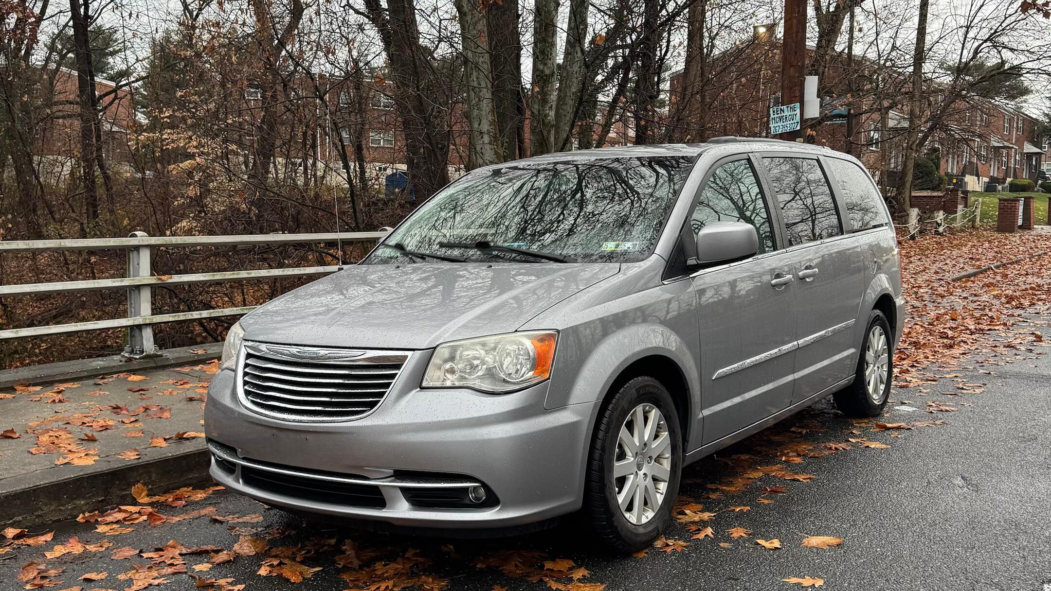 Chrysler Town & Country 2014 in Philadelphia, PA