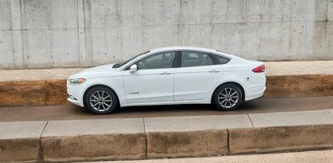 Ford Fusion Hybrid 2017