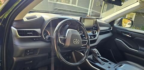 Toyota Highlander Hybrid 2022