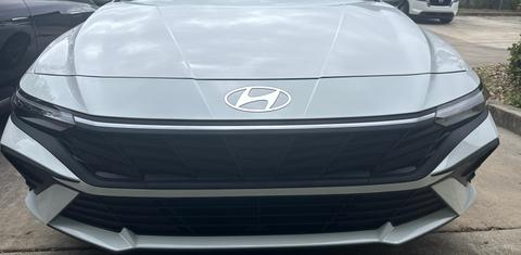 Hyundai Elantra Hybrid 2026