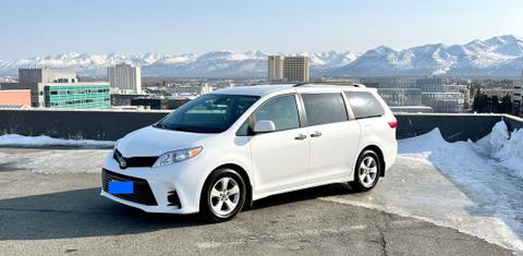 Toyota Sienna 2019