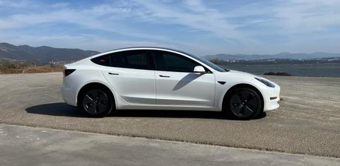 Tesla Model 3 2023