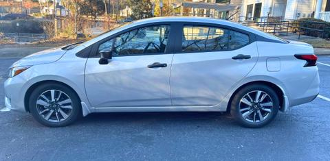 Nissan Versa 2024