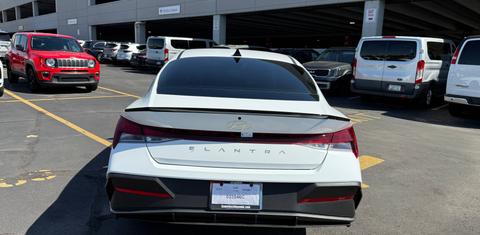 Hyundai Elantra 2025