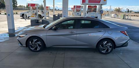 Hyundai Elantra 2025