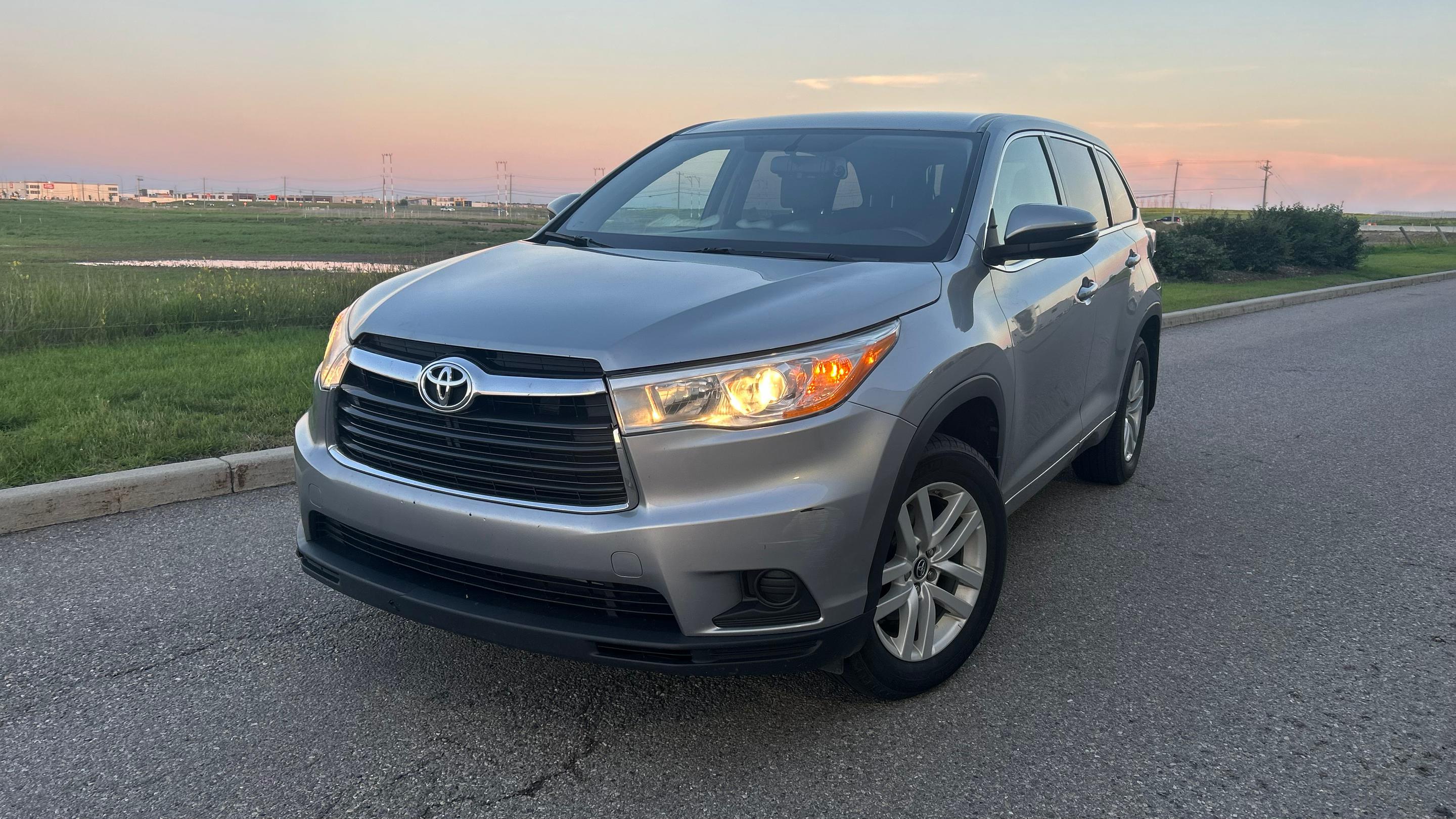 Toyota Highlander 2016 à Calgary, AB