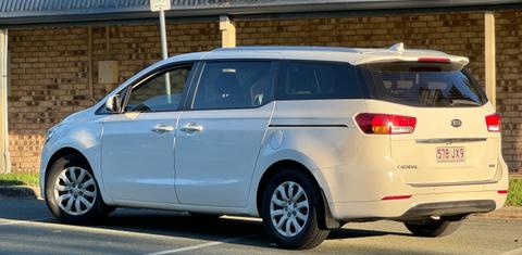 Kia CARNIVAL 2017