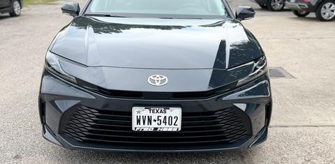 Toyota Camry Hybrid 2025
