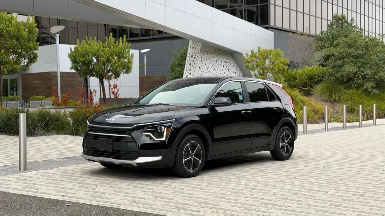 Kia Niro 2024 in Inglewood, CA
