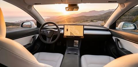 Tesla Model 3 2025