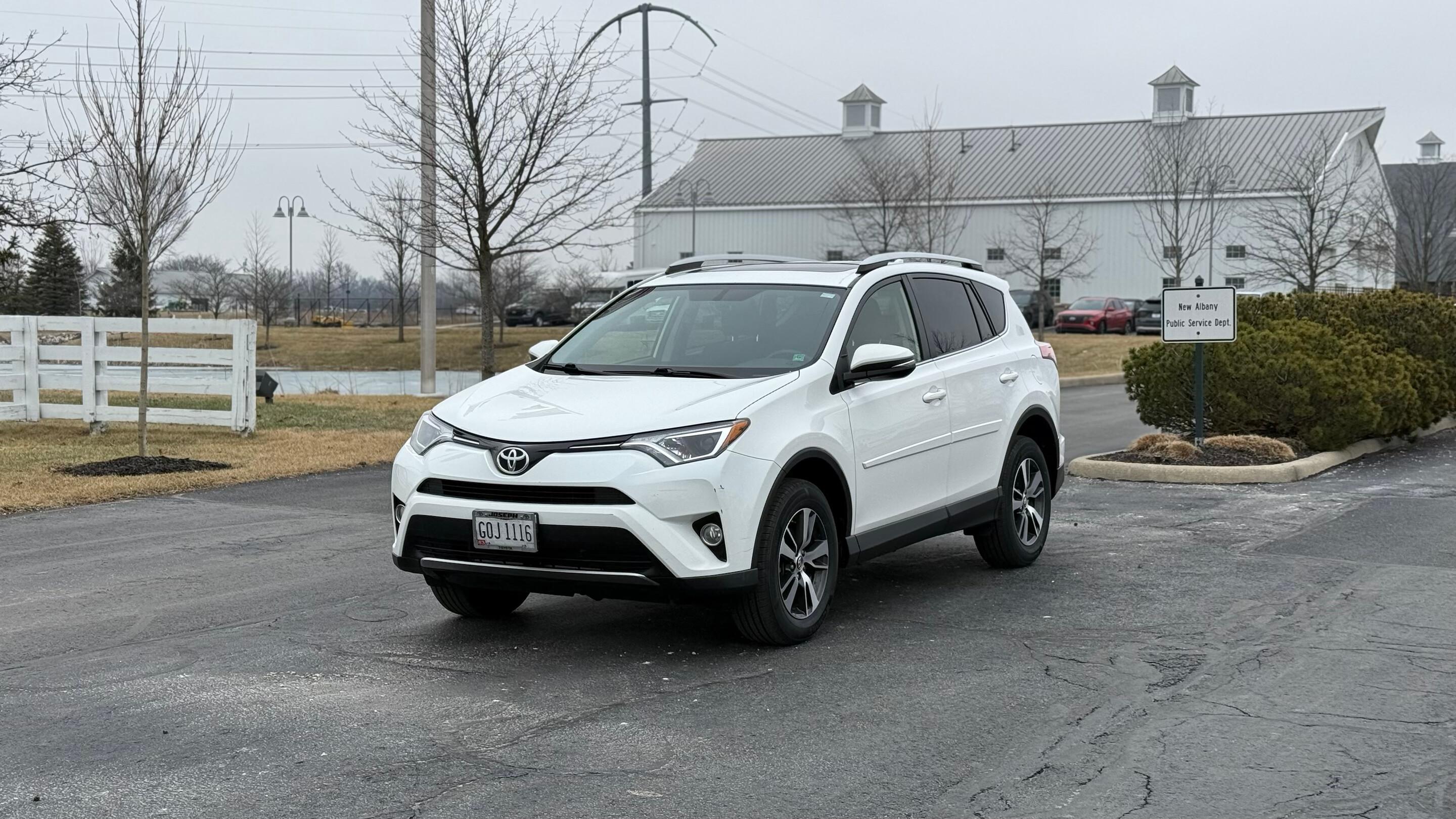 Toyota RAV4 2016 in New Albany, OH