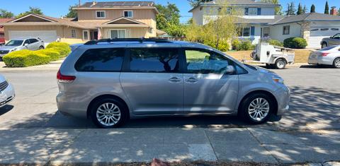 Toyota Sienna 2013