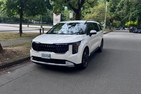 Kia Carnival Hybrid 2026 in Vancouver