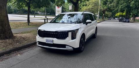 Kia Carnival Hybrid 2026