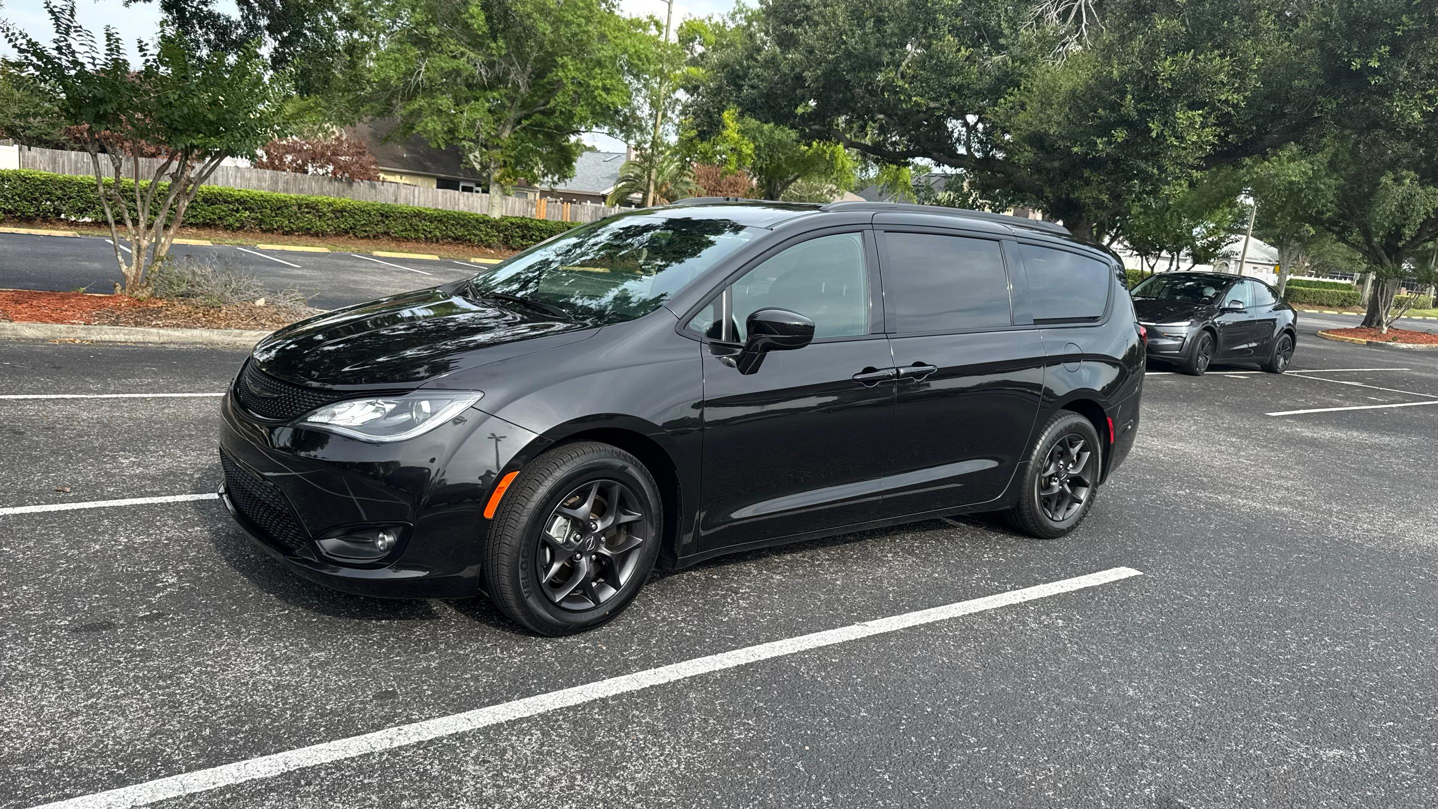 Chrysler Pacifica 2019 in Orlando, FL