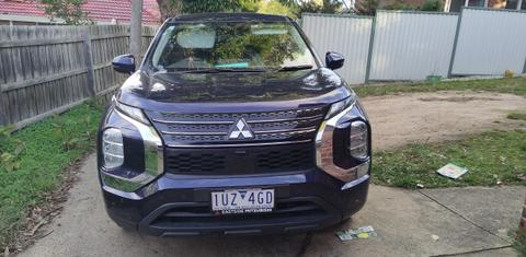 Mitsubishi OUTLANDER 2022