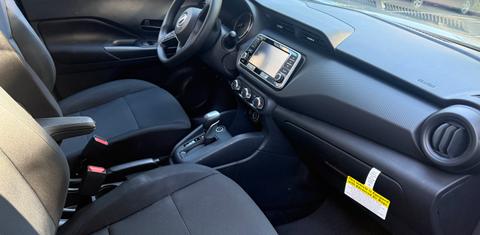Nissan Kicks Play 2025
