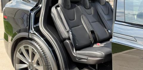 Tesla Model X 2022