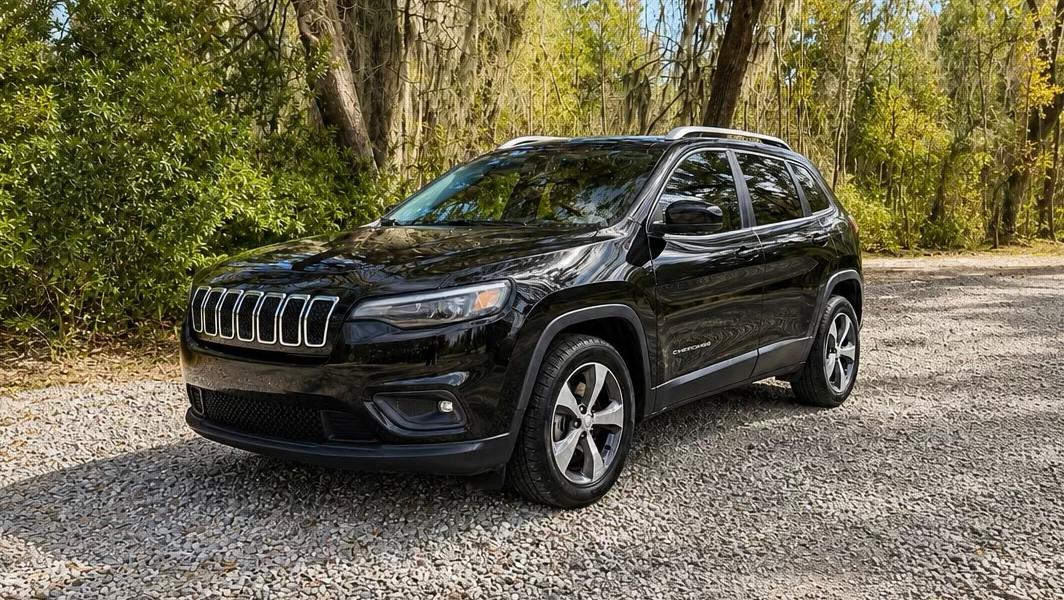 Jeep Cherokee 2019 in Richmond Hill, GA