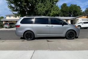 Toyota Sienna car