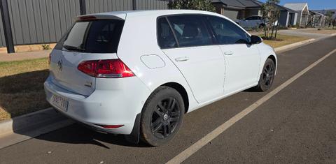 Volkswagen GOLF 2014