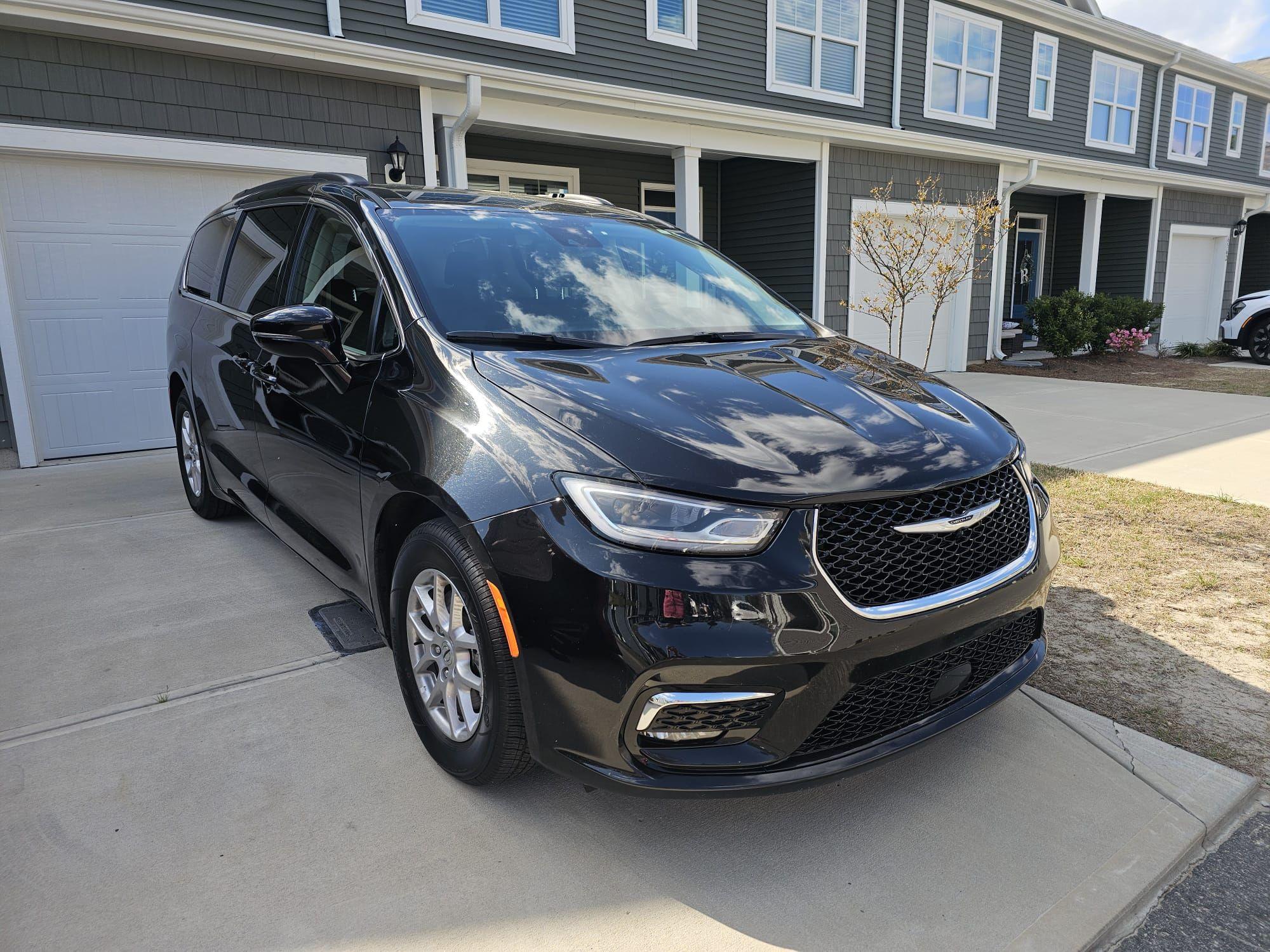 Chrysler Pacifica 2022 in Wilmington, NC