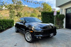 Porsche Macan car